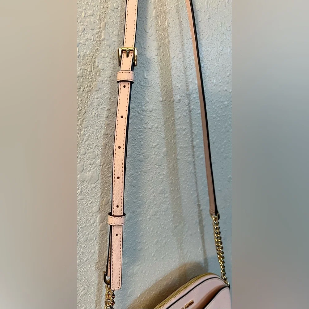 Michael Kors Dome Crossbody Bag in Powder Pink with Gold Logo and Hardware -EUC